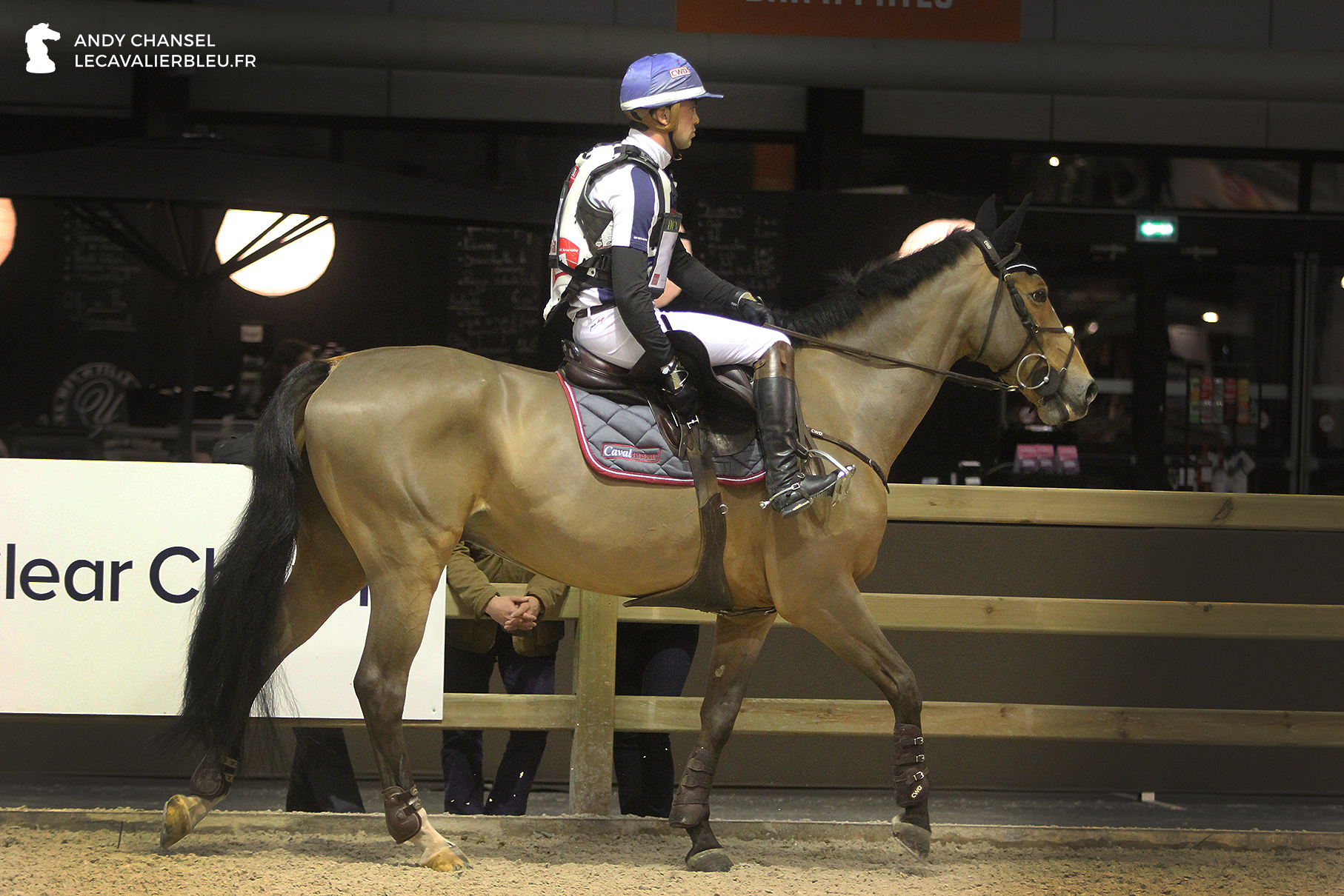 Devoucoux Indoor Derby